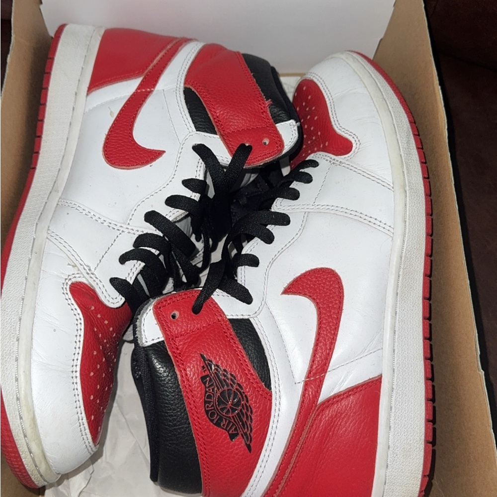 Jordan 1 Retro High OG Heritage